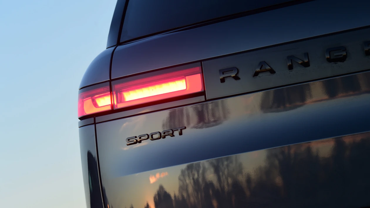 Range Rover Sport Badge Details