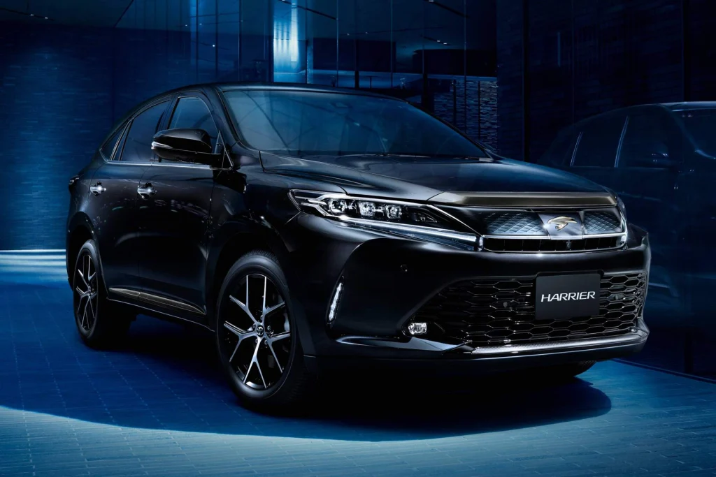 Toyota Harrier Front View