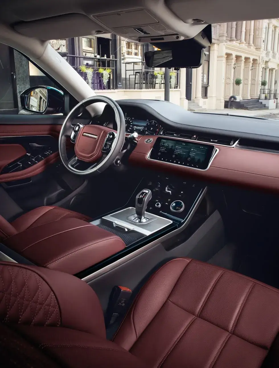 2022 Range Rover Evoque Front Seats

