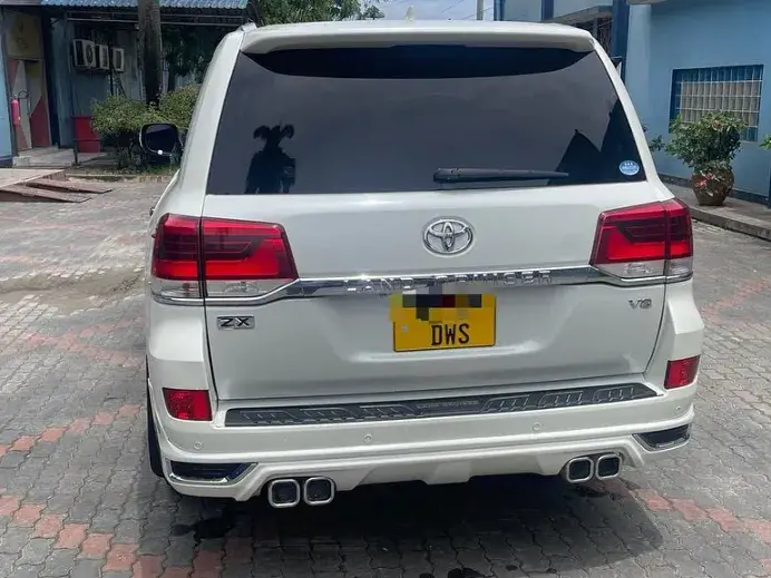 Toyota V8 for Sale in Nairobi