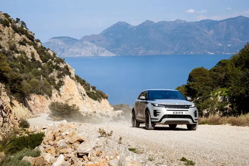 2022 Range Rover Evoque Front View

