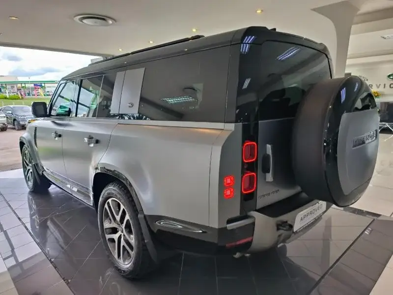 2023 Land Rover Defender Left Hand View