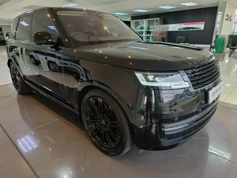 2023 Land Rover Range Rover Right Hand View