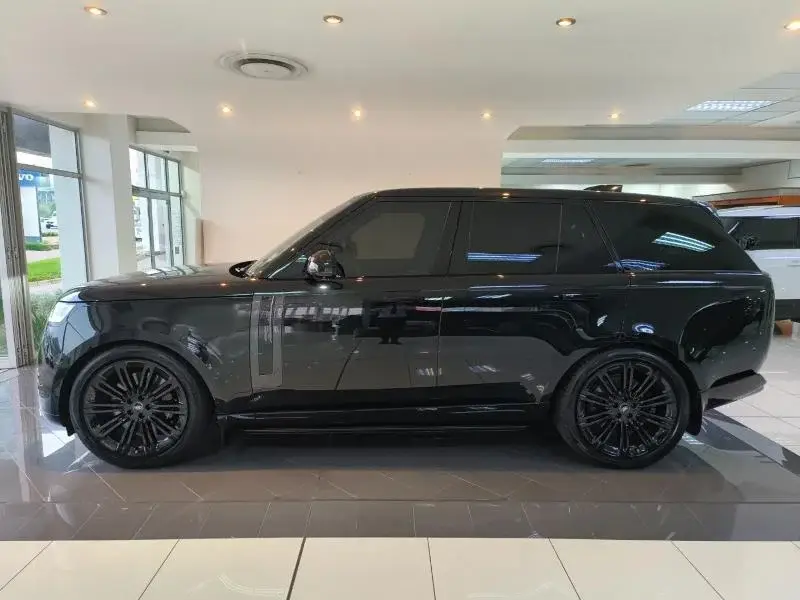 2023 Land Rover Range Rover Left Hand View