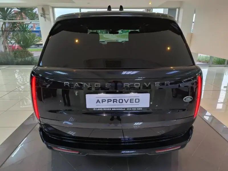 2023 Land Rover Range Rover Rear View